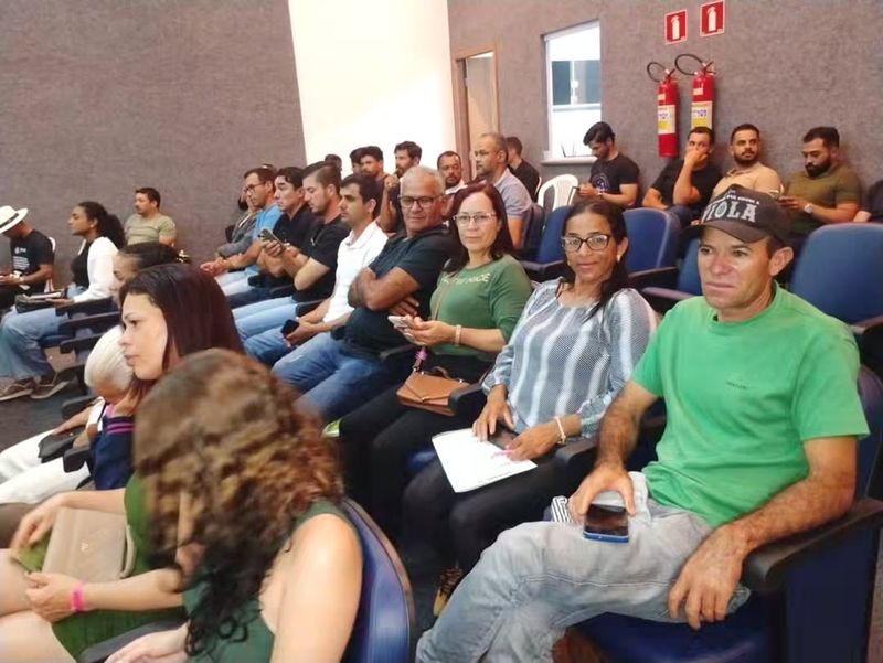 Secretaria de Agricultura marcou presença em evento técnico sobre a cultura de Morango em Barra da Estiva