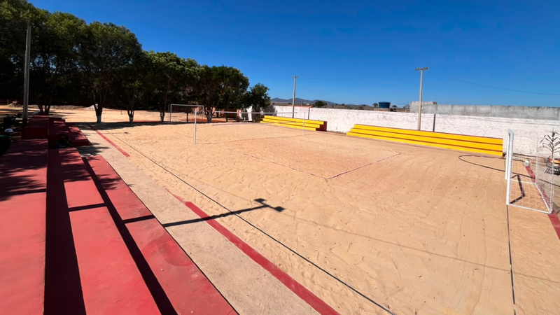 ESPORTE: Segue em fase final as obras da nova quadra de areia 